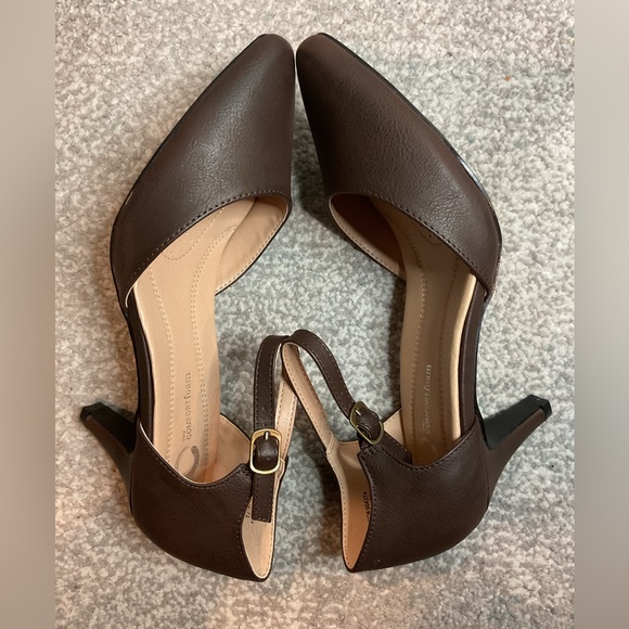 Journee Collection Bettie Almond Toe D'Orsay Pump in Brown - Size 7.5 (NIB) - Picture 9 of 16